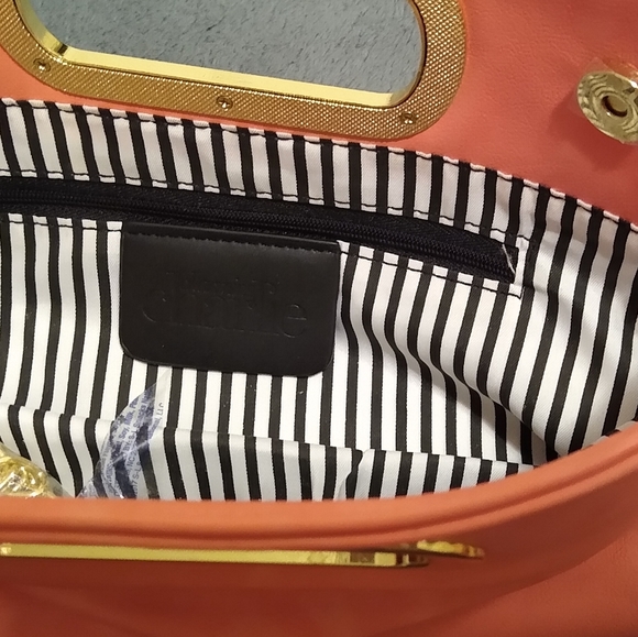 Purse - Picture 4 of 6